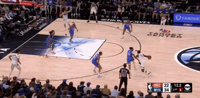 mk体育官方网站入口初生牛犊不怕虎!新秀小香农10中4砍13分6板 正负值+23全队最高